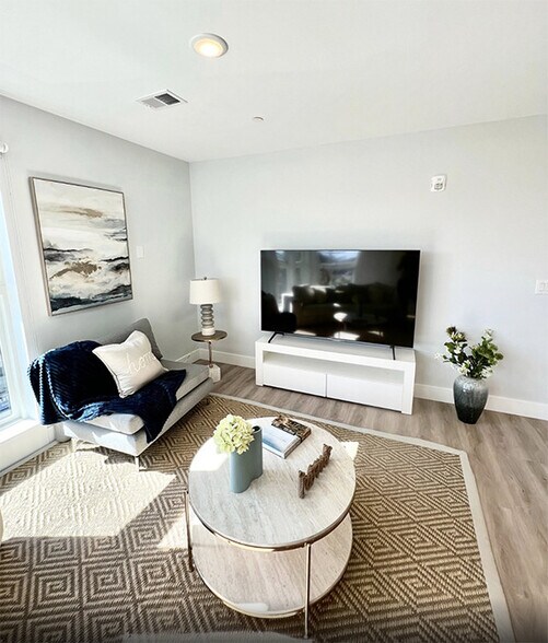 More Photos Of 529-531 Mulberry St, Newark Apartments For Sale