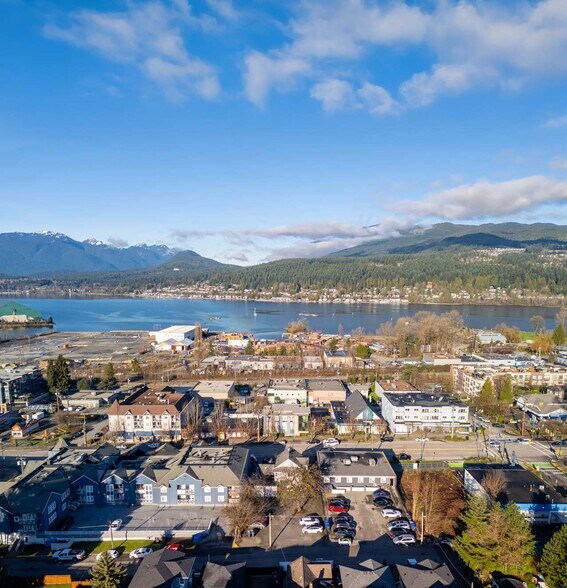 More Photos Of 2613 St Johns St, Port Moody Office For Sale