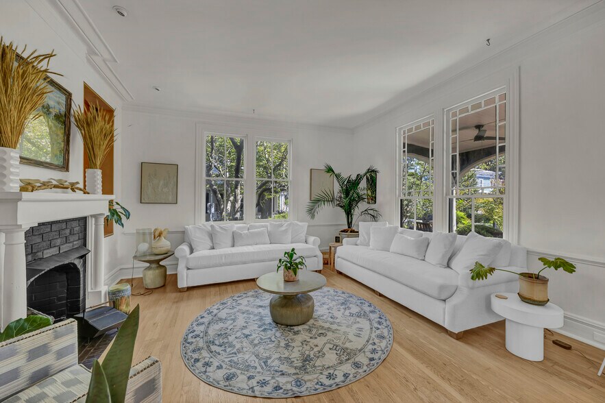 More Photos Of 118 S 4th St, Wilmington Hospitality For Sale