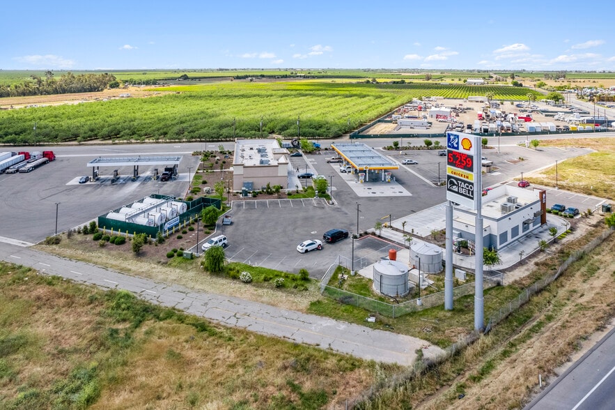 More Photos Of 18463 Road 23, Madera Service Station For Sale