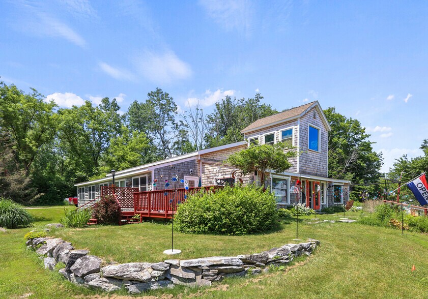 More Photos Of 8 Center St, West Stockbridge Restaurant For Sale