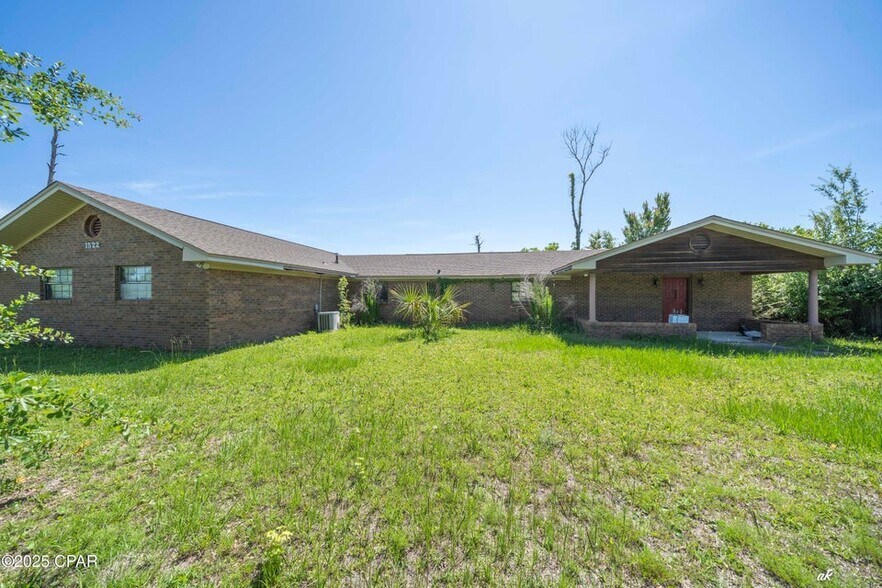 More Photos Of 2515 E 15th St, Panama City Freestanding For Sale
