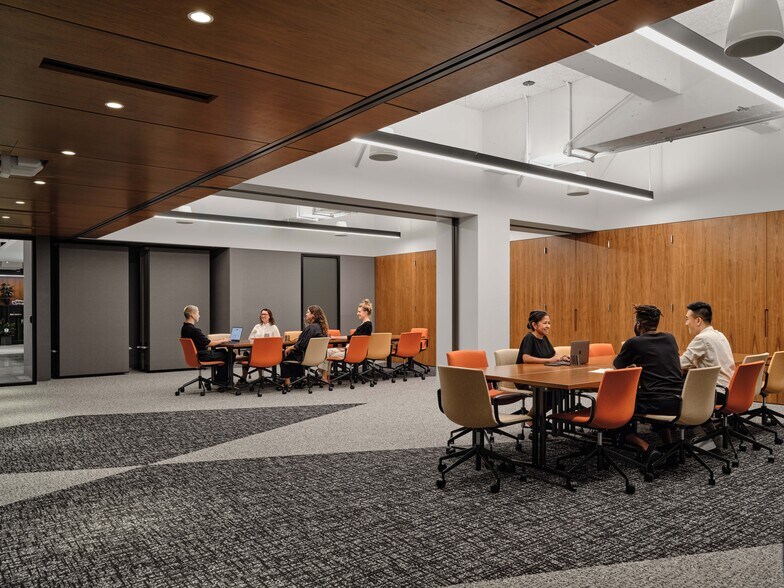 More Photos Of 5670 Wilshire Blvd, Los Angeles Office For Lease