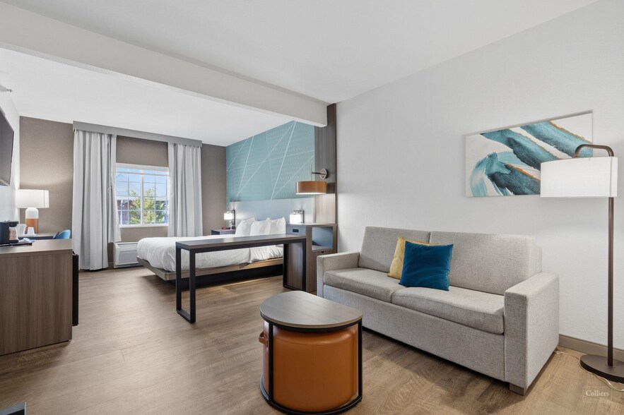 More Photos Of 334 Caroline St, Orange Hotel For Sale