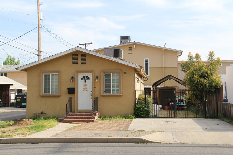 Primary Photo Of 2014-2016 Peyton Ave, Burbank Apartments For Sale
