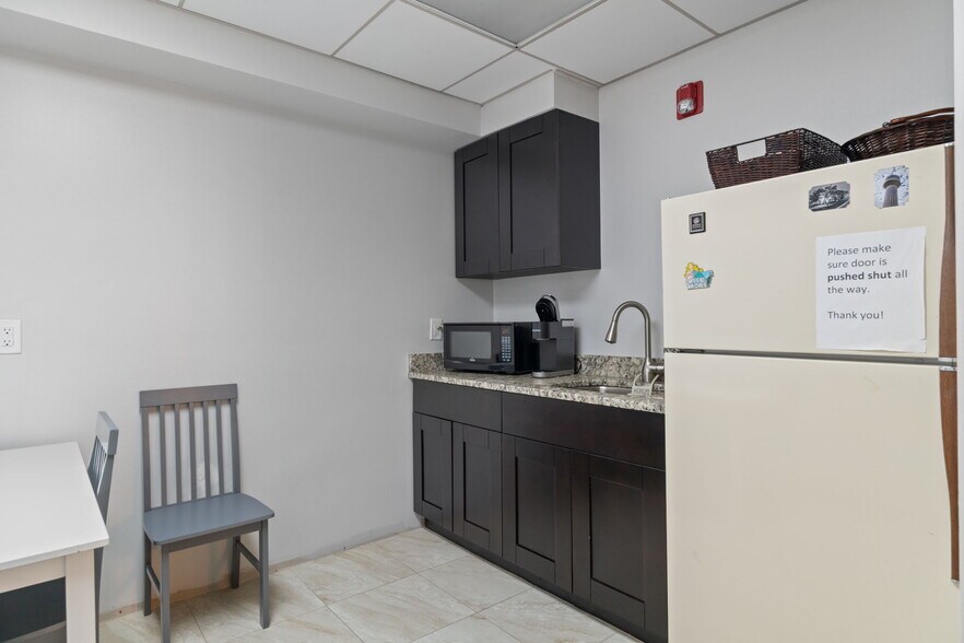 More Photos Of 315 Howell Ave, Brooksville Loft Creative Space For Sale
