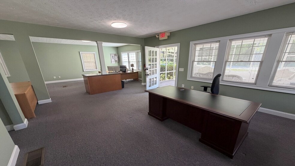 More Photos Of 5659 Old Dahlonega Hwy, Murrayville Office Residential For Lease