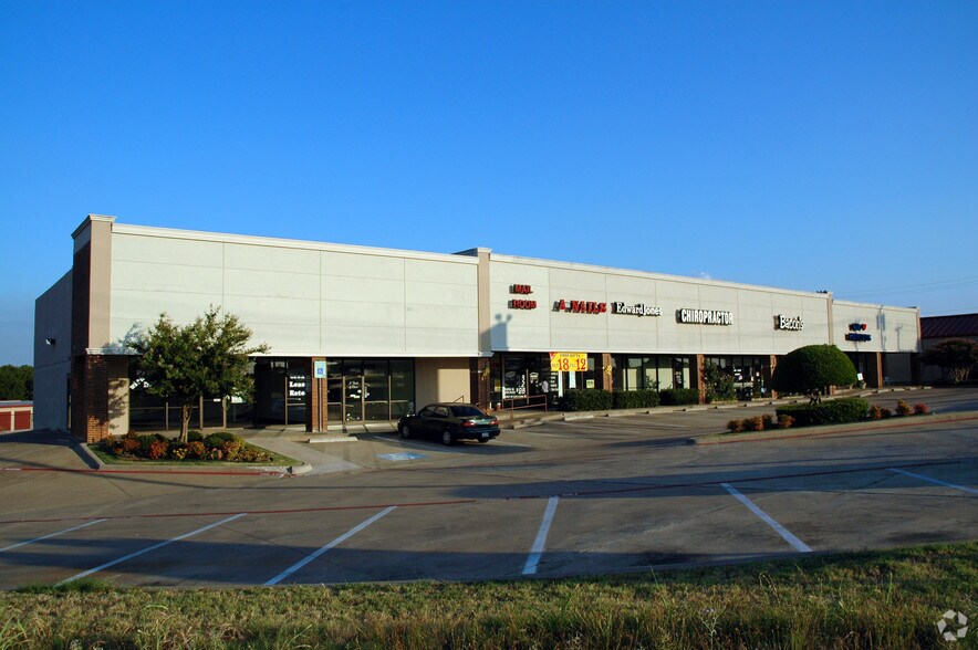 More Photos Of 725-737 Grapevine Hwy, Hurst Unknown For Lease