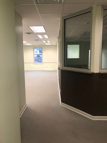More Photos Of 316 W Pike St, Lawrenceville Medical For Lease