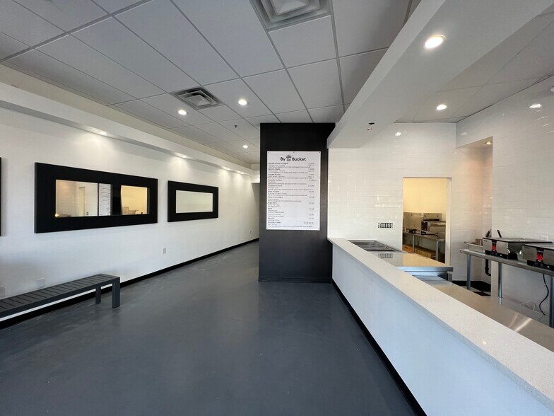 More Photos Of 11108-11162 N Frank Lloyd Wright Blvd, Scottsdale Restaurant For Lease