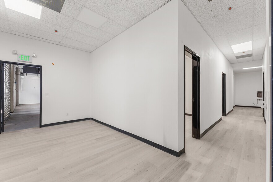 More Photos Of 3535 N Anza Rd, Palm Springs Warehouse For Sale