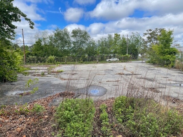 More Photos Of 0 Comstock Ave, East Providence Land For Lease