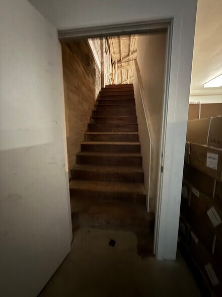 More Photos Of 114 S Coast Hwy, Oceanside General Retail For Lease