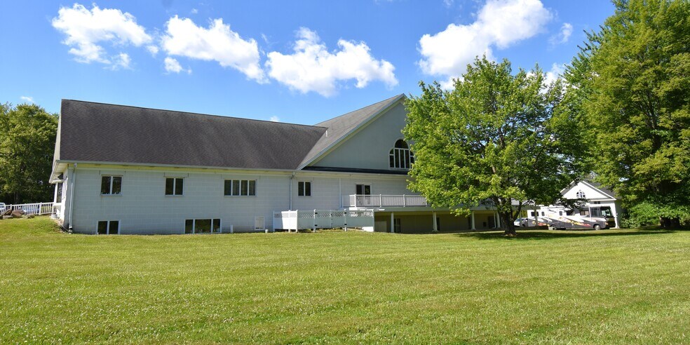 More Photos Of 972 Youngstown Kingsville Rd, Vienna Office For Sale