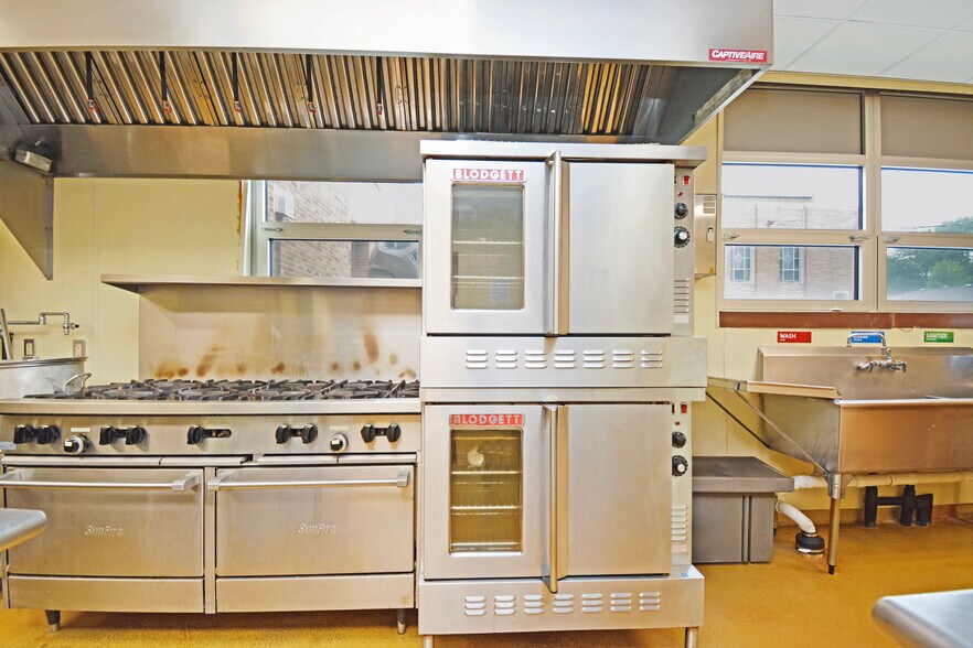 More Photos Of 801 S Madison St, Bloomington Religious Facility For Sale