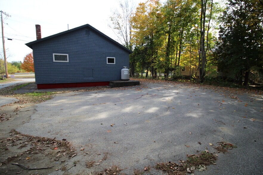 More Photos Of 107 Water Street, Farmington Office For Sale