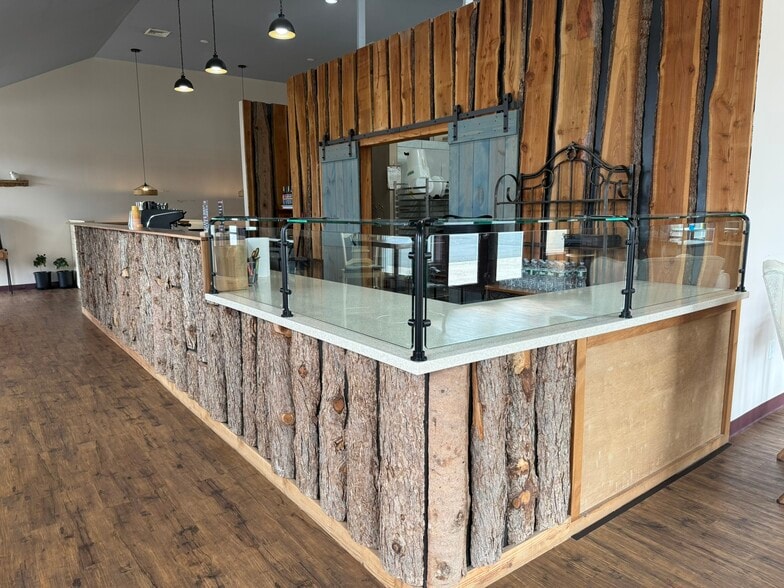 More Photos Of 10 East St, East Granby Storefront Retail Office For Lease