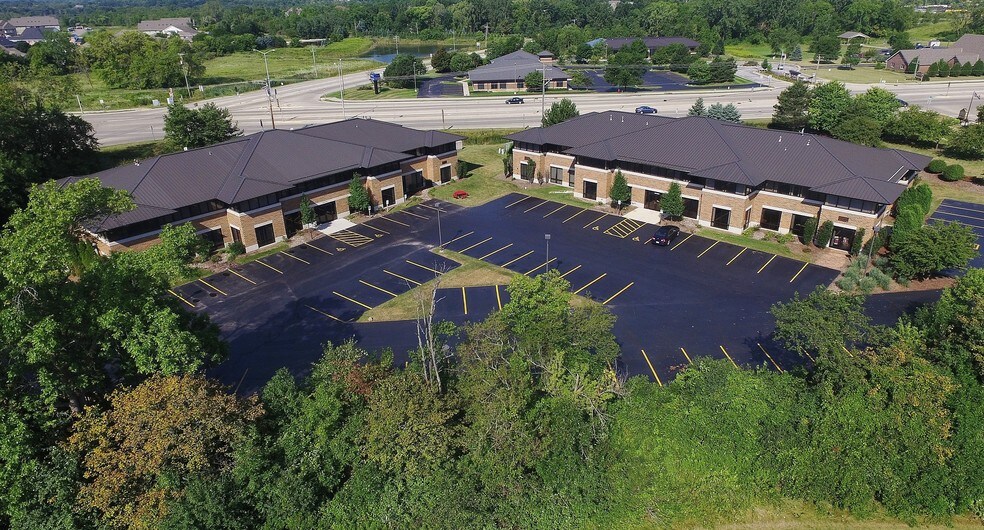 More Photos Of N27W23953 Paul Rd, Pewaukee Office For Lease