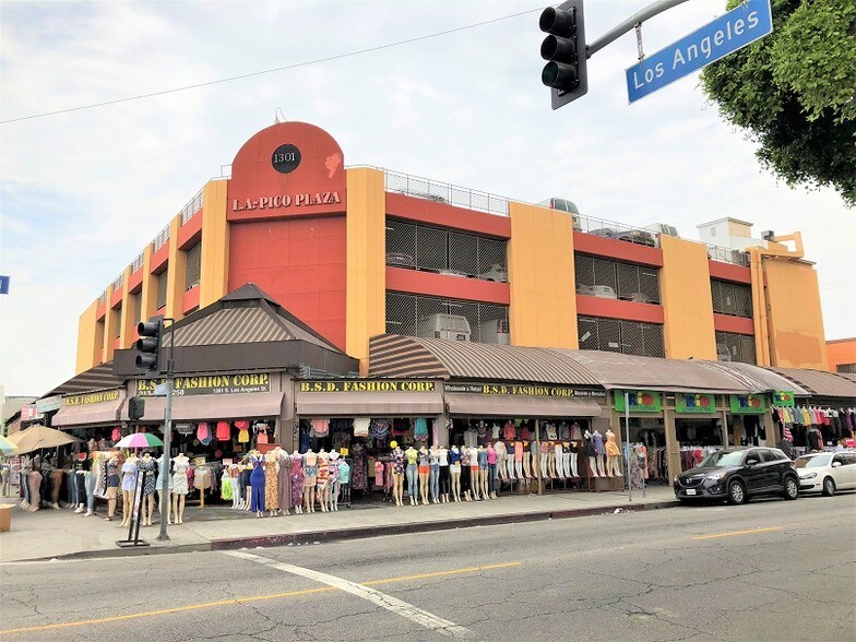 More Photos Of 1301-1309 S Los Angeles St, Los Angeles Storefront For Lease