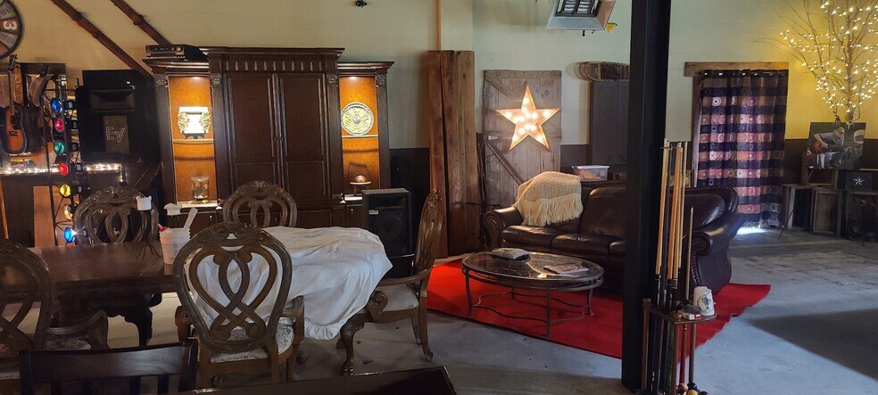 More Photos Of 601 Hyde St, Kalkaska Warehouse For Sale