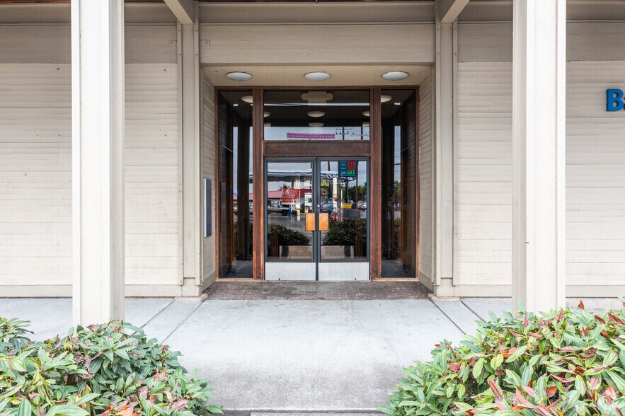More Photos Of 10120 NE Sandy Blvd, Portland Bank For Sale