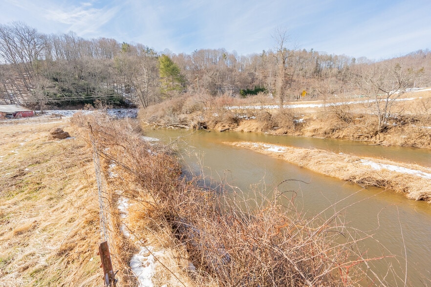 More Photos Of 226 Chestnut dr, Galax Land For Sale