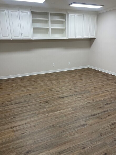 More Photos Of 850 Grapevine Trl, Kennedale Warehouse For Sale