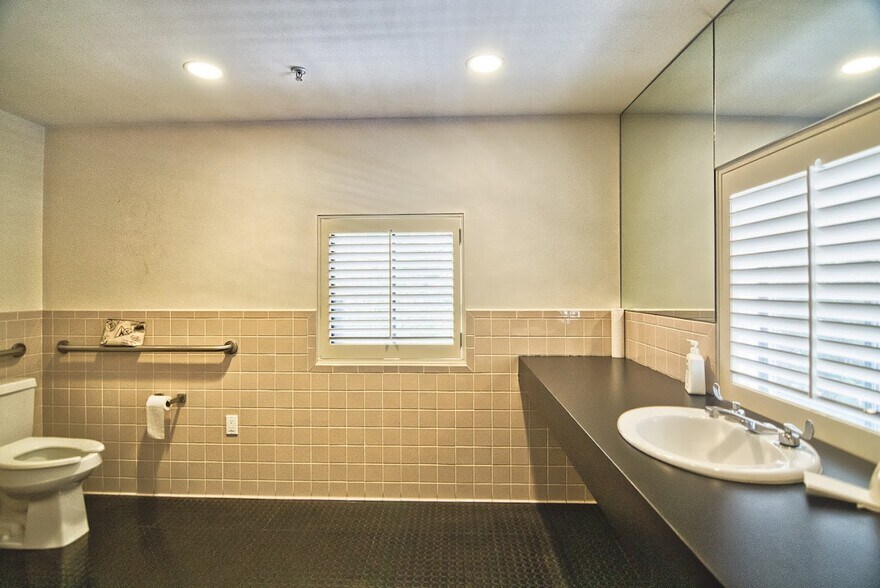 More Photos Of 3 Bow St, Lexington Coworking Space