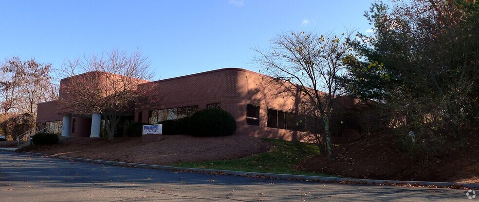 More Photos Of 25 Forge Pky, Franklin Research And Development For Lease