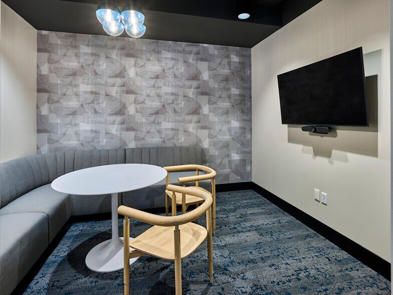 More Photos Of 10451 NW 117th Ave, Miami Coworking Space