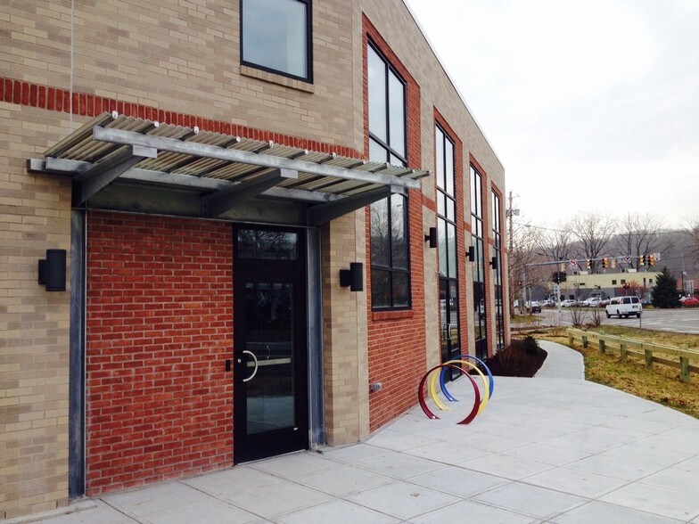 Primary Photo Of 700 Cascadilla St, Ithaca Freestanding For Lease