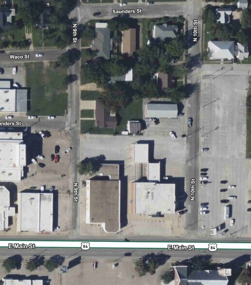 More Photos Of 113 N 10th St, Gatesville Freestanding For Sale