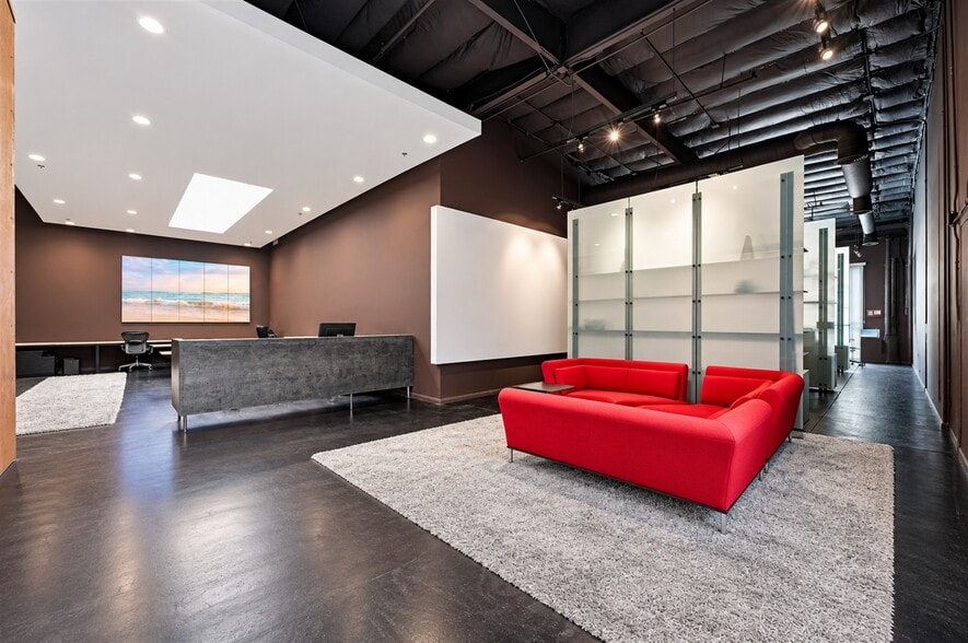 More Photos Of 7717 Formula Pl, San Diego Manufacturing For Sale