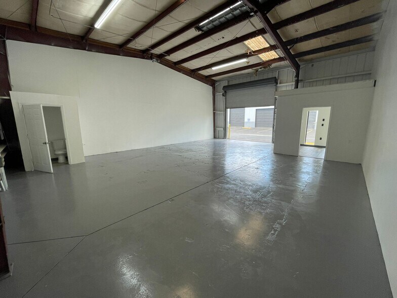 More Photos Of 6230 Stone Rd, Port Richey Unknown For Lease