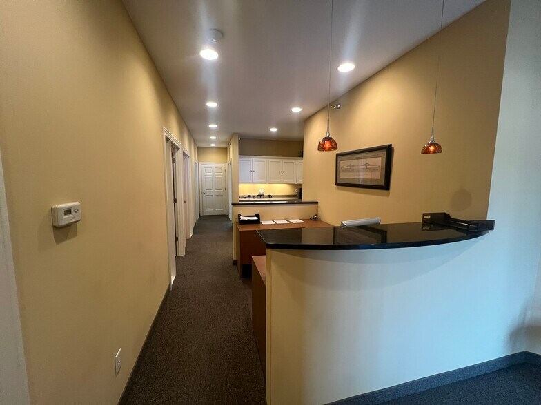 More Photos Of 3820 N Cleveland Ave N, Arden Hills Office For Sale