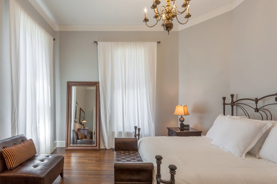 More Photos Of 453 Angell St, Providence Apartments For Sale