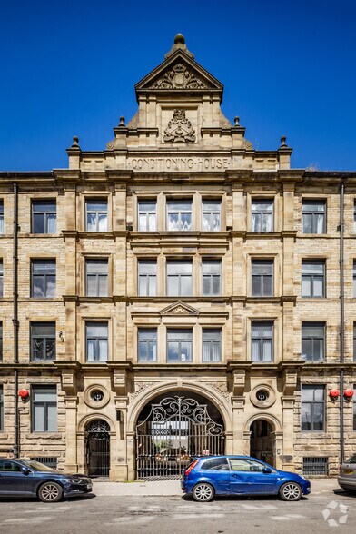 More Photos Of Cape St, Bradford Coworking Space