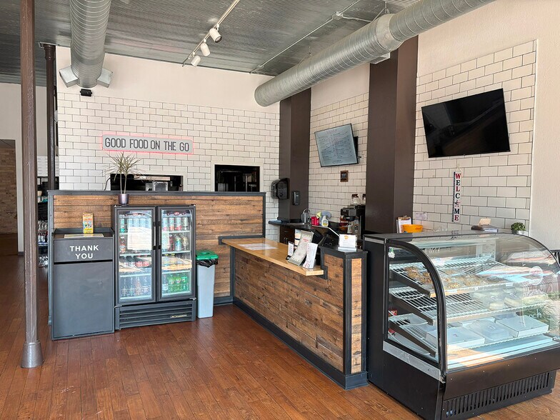 More Photos Of , Fort Atkinson General Retail For Sale