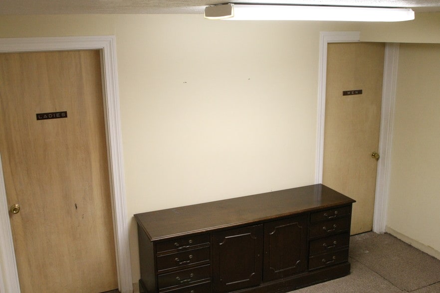 More Photos Of 10909 Chippewa Rd, Brecksville Religious Facility For Sale