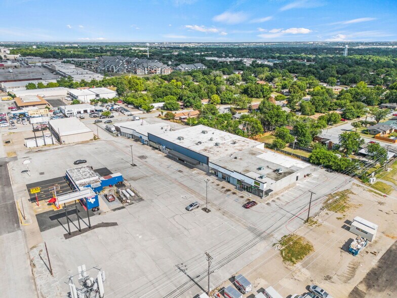 More Photos Of 8309-8325 Camp Bowie W Blvd, Fort Worth Unknown For Lease
