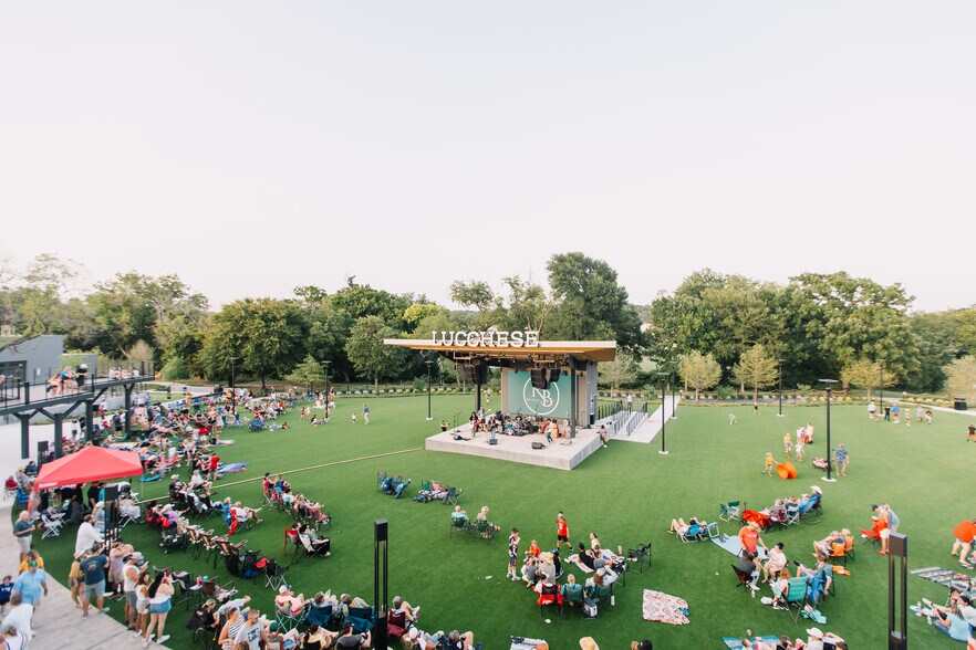 More Photos Of 460 Shops Blvd, Willow Park Unknown For Lease