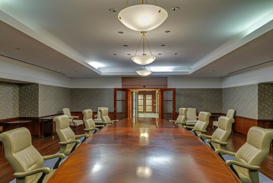More Photos Of 5400 Westheimer Ct, Houston Office For Sale