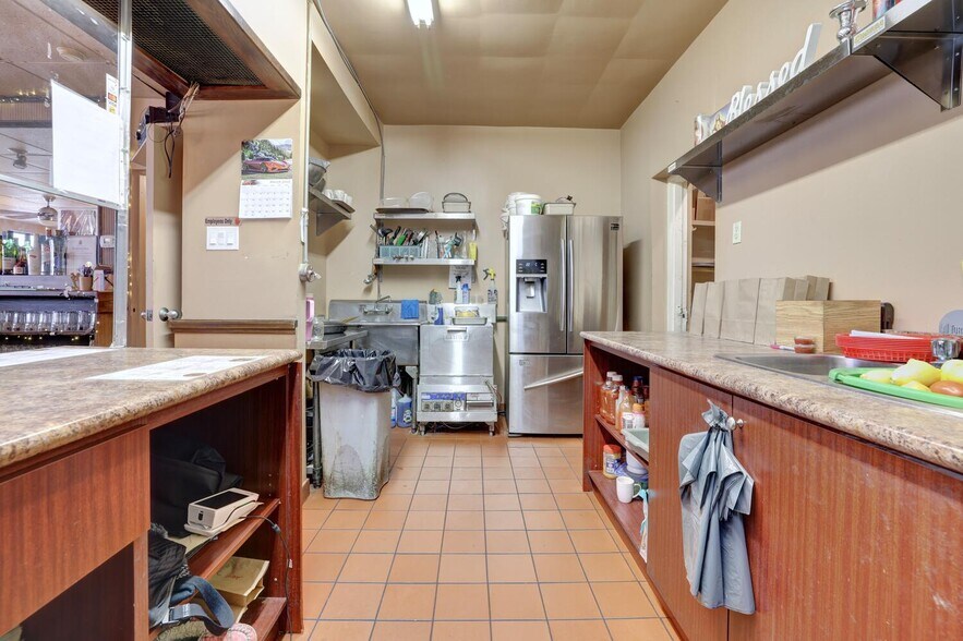 More Photos Of 448 Browns Line, Toronto Restaurant For Sale