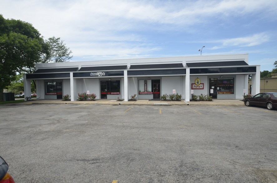 More Photos Of , Overland Park General Retail For Sale