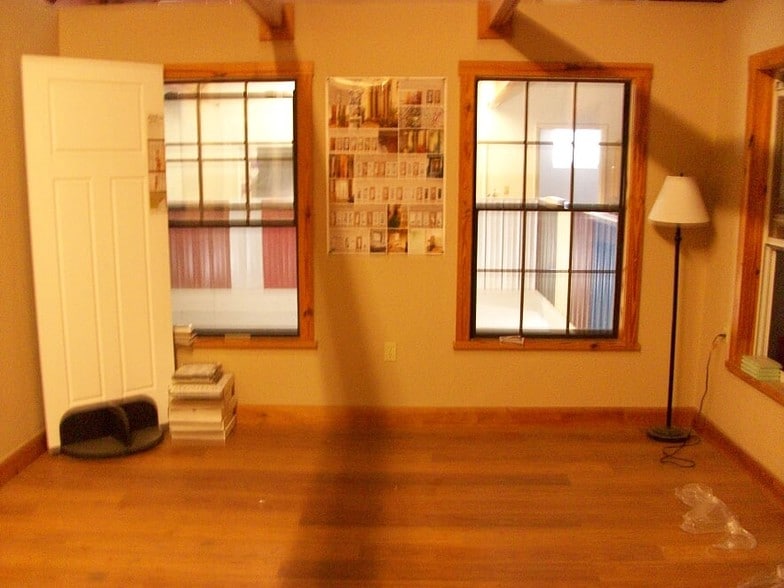 More Photos Of 124 Bushnell Plz, Bushnell Storefront Retail Office For Sale