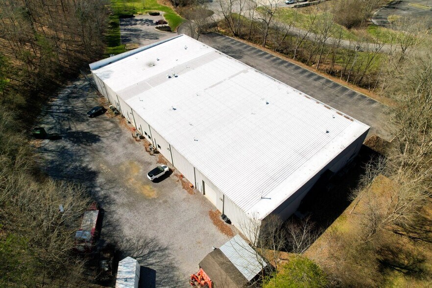 More Photos Of 1006 Floyd Culler Ct, Oak Ridge Office For Sale