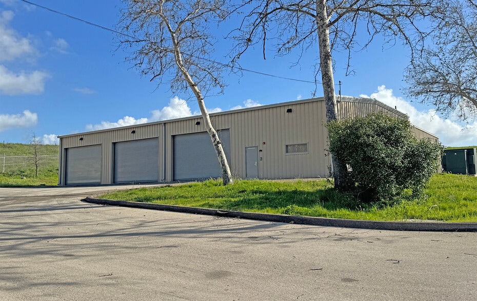 Primary Photo Of 910 Airport Rd, Santa Ynez Industrial For Lease