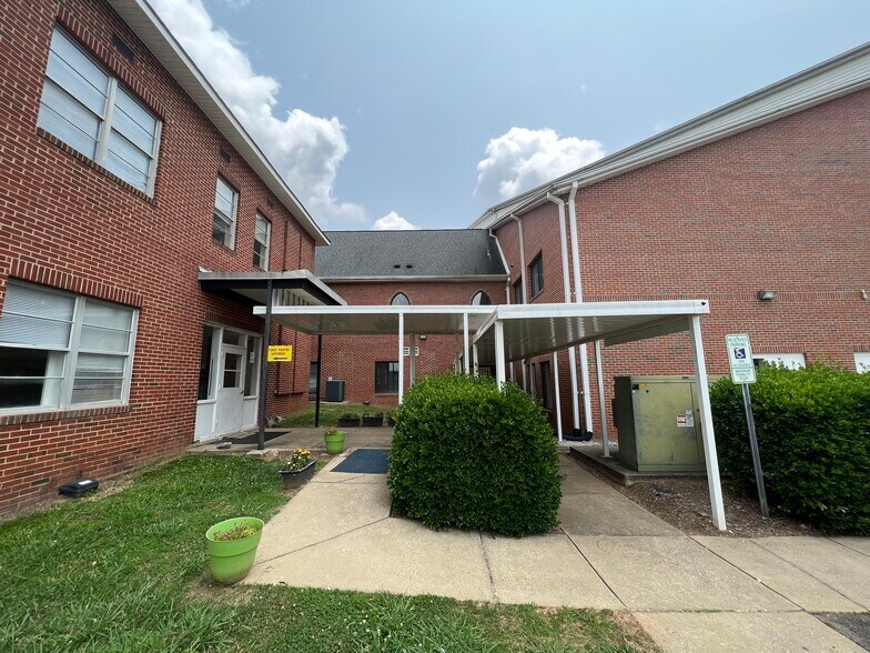 3700 Lake Wheeler Rd, Raleigh, NC 27603 Religious Facility For Sale