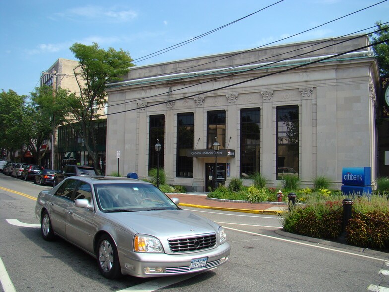 More Photos Of 51 Middle Neck Rd, Great Neck Office For Sale