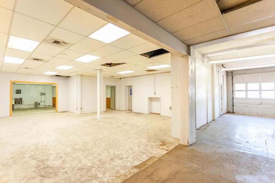 More Photos Of 3008 Main St, Union Gap Warehouse For Sale